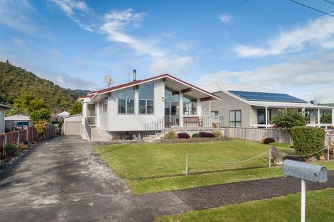 Photo of property in 5 West Crescent, Te Puru, Thames, 3575