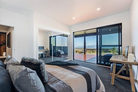 Photo of property in 8 Whio Place, Waikanae, 5036