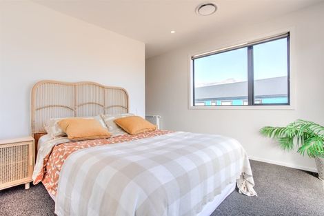 Photo of property in 63 Farrant Drive, Wanaka, 9305