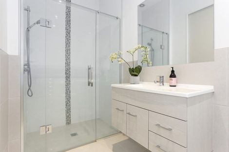 Photo of property in 80 Hobsonville Point Road, Hobsonville, Auckland, 0616