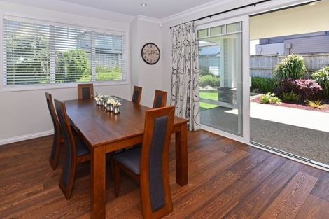 Photo of property in 5 Hinau Road, Karaka, Papakura, 2113