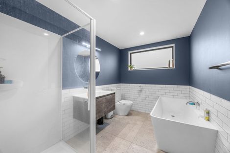 Photo of property in 52 Obelisk Street, Wanaka, 9305