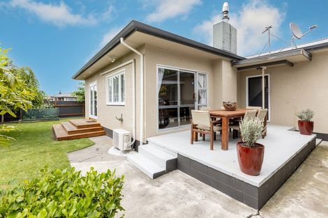 Photo of property in 915 Churchill Street, Akina, Hastings, 4122