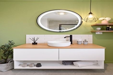 Photo of property in 13 Stokes Avenue, Te Atatu Peninsula, Auckland, 0610