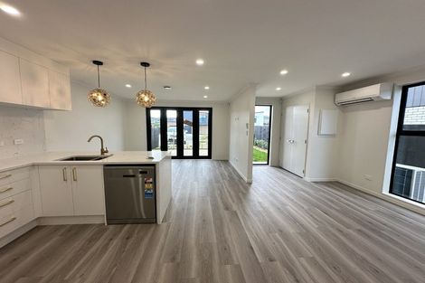 Photo of property in 1 Puhikawa Street, Massey, 0614