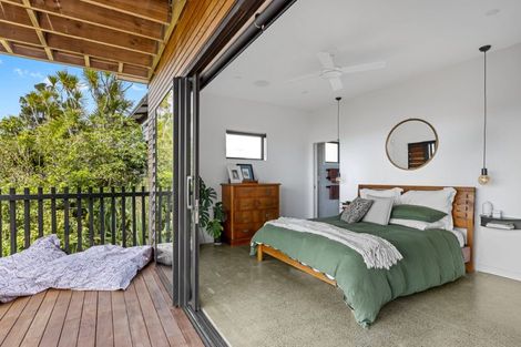 Photo of property in 23 Log Race Road, Piha, 0772