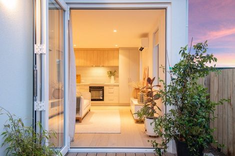 Photo of property in 6-d Berwick Street, Mosgiel, 9024