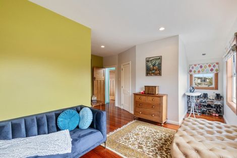 Photo of property in 112a Hine Street, New Plymouth, 4310