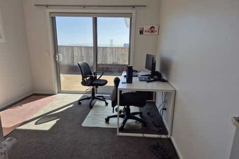 Photo of property in 18 Schooner Drive, Whitby, Porirua, 5024