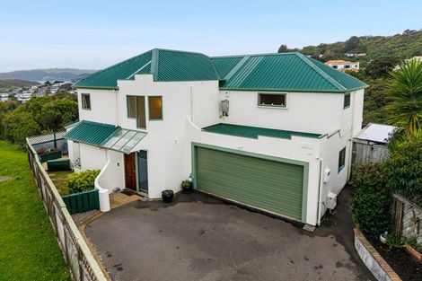 Photo of property in 10 Glengavel Grove, Papakowhai, Porirua, 5024