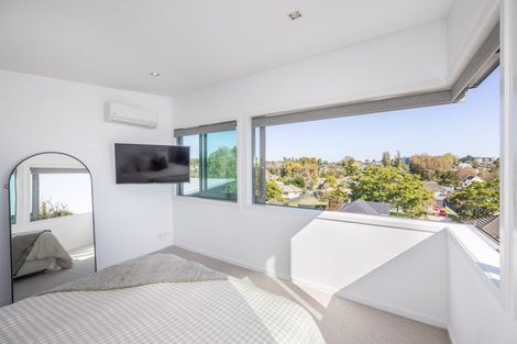 Photo of property in 34b Banbury Crescent, Fairfield, Hamilton, 3214