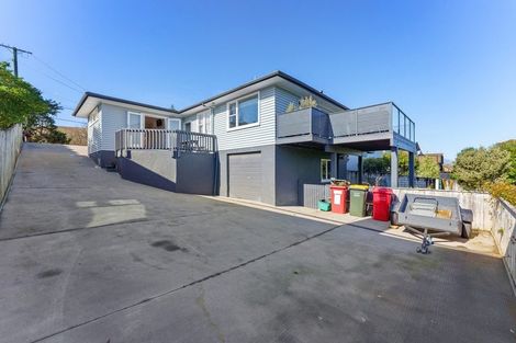 Photo of property in 23 Aorangi Road, Paraparaumu, 5032