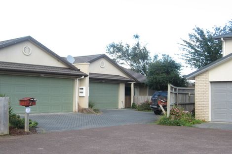 Photo of property in 2/10 Saints Court, Manurewa, Auckland, 2102