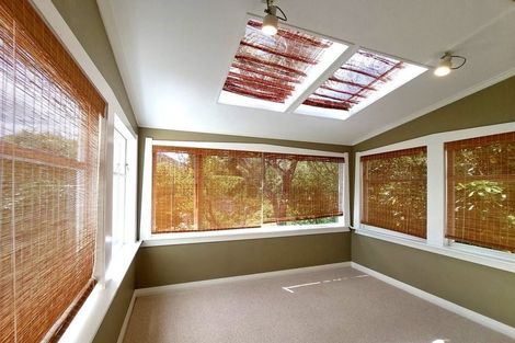 Photo of property in 6 Highland Crescent, Wadestown, Wellington, 6012