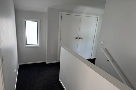 Photo of property in 91c Whites Line East, Waiwhetu, Lower Hutt, 5010