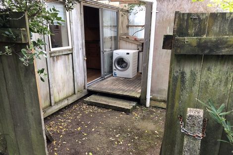 Photo of property in 94 Tannadyce Street, Strathmore Park, Wellington, 6022