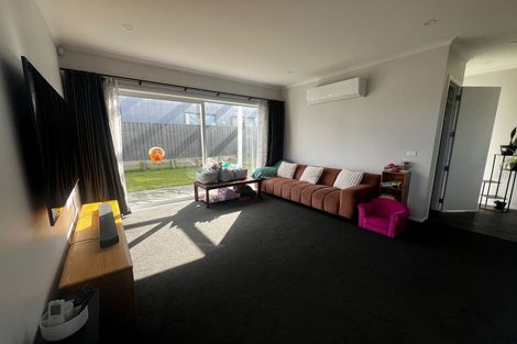Photo of property in 14 Hokioi Drive, Kenepuru, Porirua, 5022