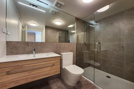 Photo of property in 65u5 Tiketike Way, Brooklyn, Wellington, 6021