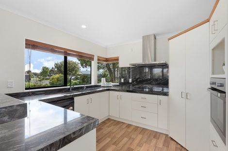 Photo of property in 18 Fendalton Drive, Rototuna, Hamilton, 3210