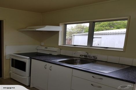 Photo of property in 32 Heathdale Crescent, Papakura, 2110