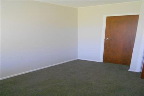Photo of property in 10f2 Petherick Crescent, Johnsonville, Wellington, 6037
