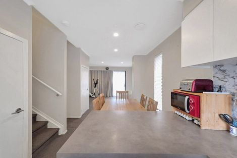 Photo of property in 4/89 Hobsonville Point Road, Hobsonville, Auckland, 0616