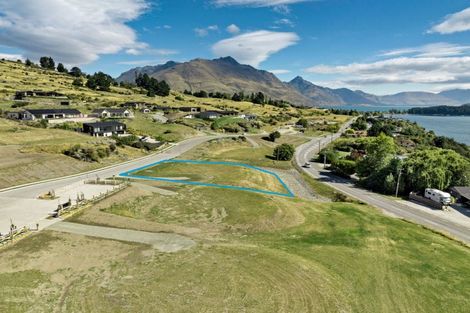 Photo of property in 5 Spring Hill Road, Kelvin Heights, Queenstown, 9300