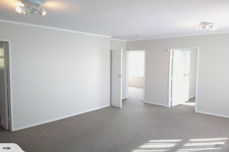 Photo of property in 1/43 Edgecombe Street, Newlands, Wellington, 6037