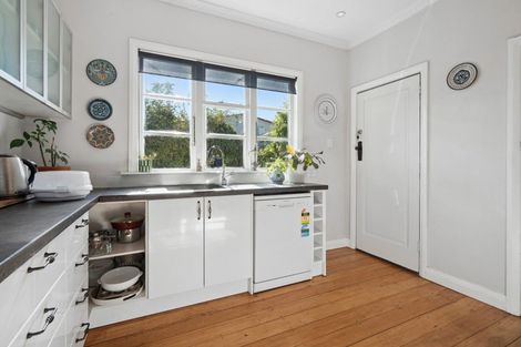 Photo of property in 55 Ward Street, Trentham, Upper Hutt, 5018