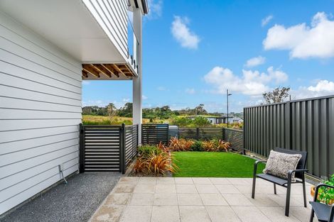 Photo of property in 5 Koreke Close, Kenepuru, Porirua, 5022