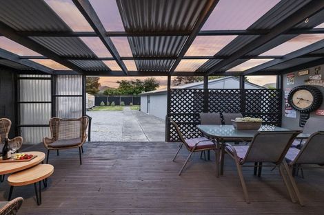 Photo of property in 194 Springs Road, Hornby, Christchurch, 8042