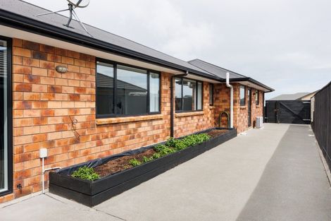 Photo of property in 22 Pegasus Place, Kelvin Grove, Palmerston North, 4414