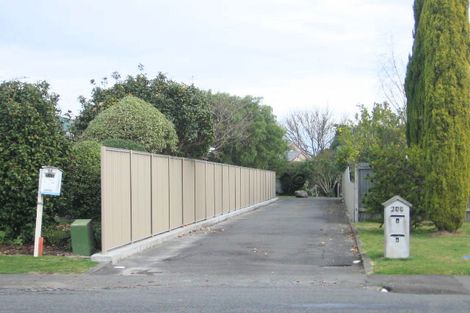 Photo of property in 243a Warwick Road, Mayfair, Hastings, 4122