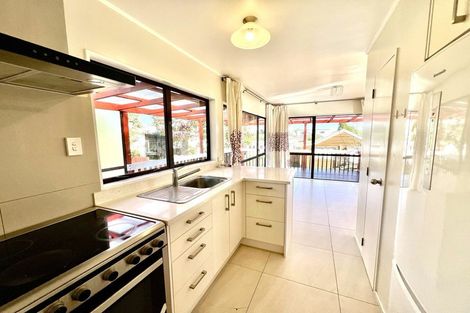 Photo of property in 2/127 Moore Street, Howick, Auckland, 2014