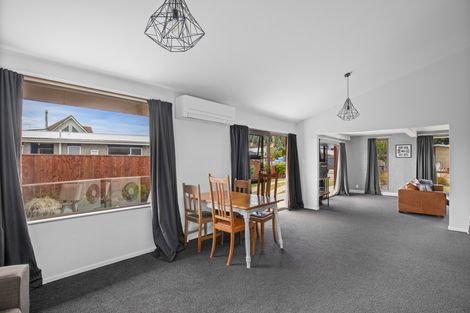 Photo of property in 18 Arnott Street, Alexandra, 9320