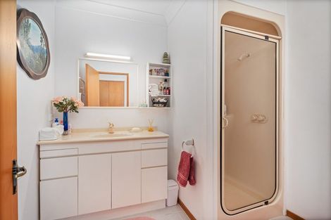 Photo of property in 127 Albert Street, Whitianga, 3510