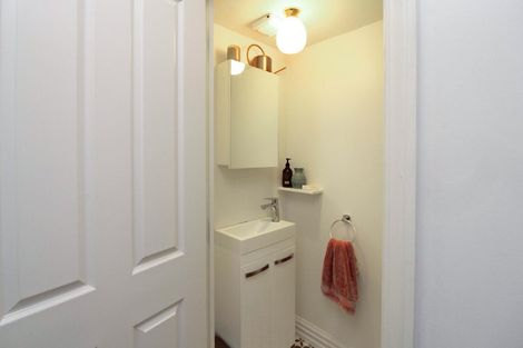 Photo of property in 10/162u Aro Street, Aro Valley, Wellington, 6021