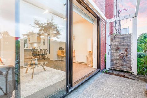 Photo of property in 5/89 Hobsonville Point Road, Hobsonville, Auckland, 0616