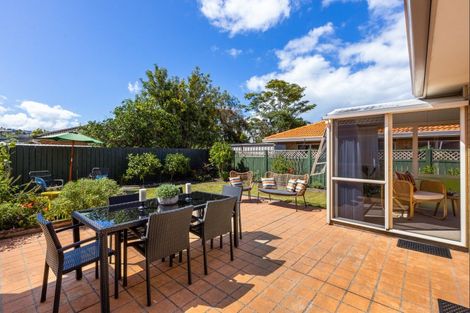 Photo of property in 94 Lakeside Drive, Orewa, 0931