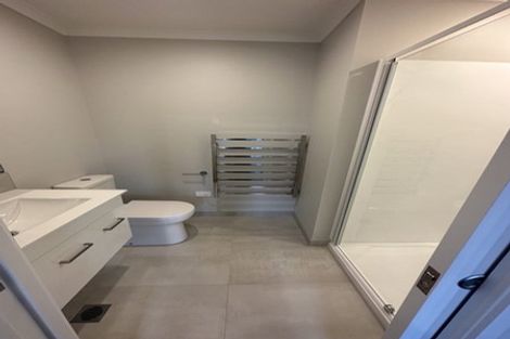 Photo of property in 80 Papatupu Way, Kumeu, 0810