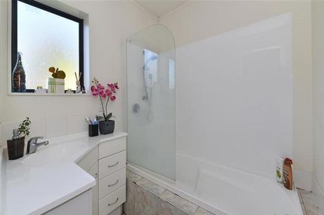 Photo of property in 198 Hill Road, Manurewa, Auckland, 2105