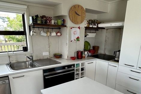 Photo of property in 19 Bay View Road, Raglan, 3225