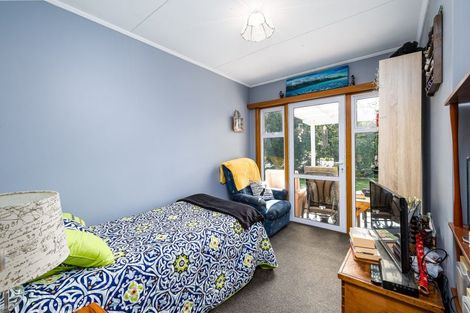 Photo of property in 85 Timaru Road, Waimate, 7924