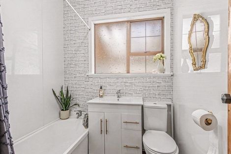 Photo of property in 96 Koromiko Road, Gonville, Whanganui, 4501