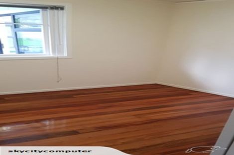 Photo of property in 15 Kotuku Street, Te Atatu Peninsula, Auckland, 0610
