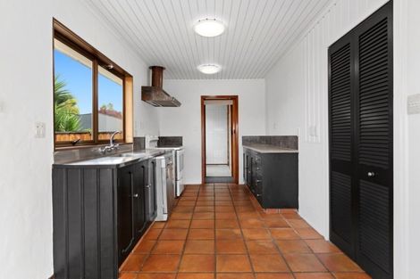 Photo of property in 16 Short Street, Otumoetai, Tauranga, 3110