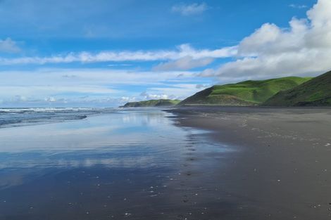 Photo of property in 1784 Whaanga Road, Raglan, 3296