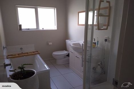 Photo of property in 10 Moonraker Place, Whitby, Porirua, 5024