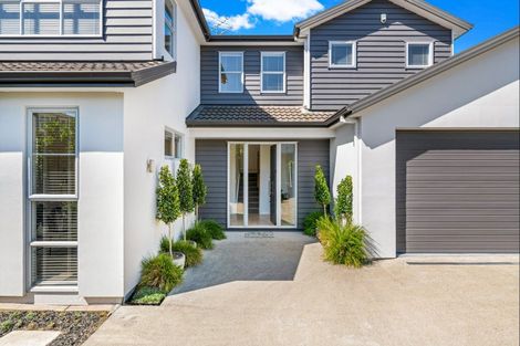 Photo of property in 11a Church Street, Northcote Point, Auckland, 0627