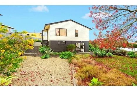 Photo of property in 14 Glendhu Road, Bayview, Auckland, 0629